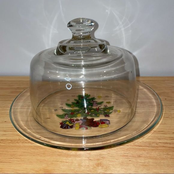Vintage Arcoroc French Glass Christmas Cheese Server With Glass Dome - Picture 6 of 7
